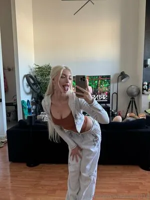 Whoisari1414 OnlyFans Leaked Free Thumbnail Picture - #HkI2TsRAaW