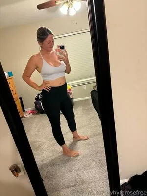 Whyterosefree OnlyFans Leaked Free Thumbnail Picture - #pGHSp0eZBf