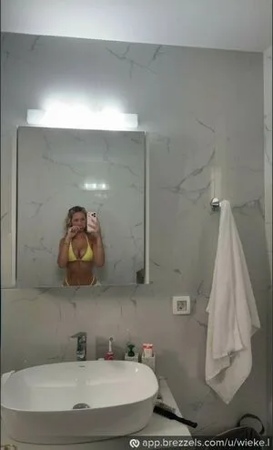Wieke Langanke OnlyFans Leaked Free Thumbnail Picture - #Cikquwyg77