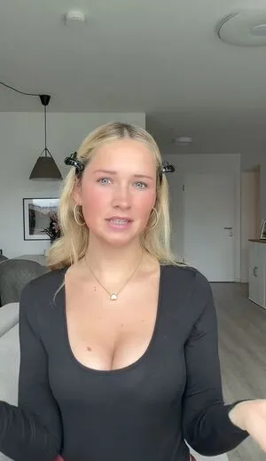 Wieke OnlyFans Leaked Free Thumbnail Picture - #EeqPS2qyyL