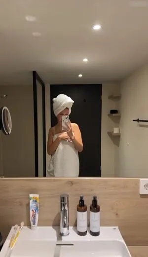 Wieke OnlyFans Leaked Free Thumbnail Picture - #k3QEOG0KP1