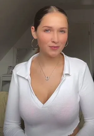 Wieke OnlyFans Leaked Free Thumbnail Picture - #lygud4g3ID