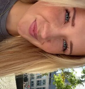 Wieke OnlyFans Leaked Free Thumbnail Picture - #pAWY33taCb