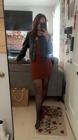 Wifey In Pantyhose OnlyFans Leaked Free Thumbnail Picture - #7kaNBowhrV