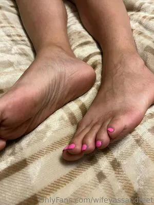 Wifeyassandfeet OnlyFans Leaked Free Thumbnail Picture - #8k1nX9rZ8o