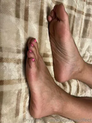 Wifeyassandfeet OnlyFans Leaked Free Thumbnail Picture - #X30ENXa6QB