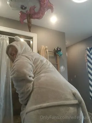 Wifeyfiadh OnlyFans Leaked Free Thumbnail Picture - #587t8YJ8b4