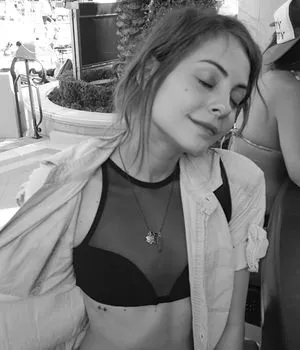 Willa Holland OnlyFans Leaked Free Thumbnail Picture - #IqwqveDY10