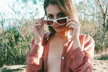 Willa Holland OnlyFans Leaked Free Thumbnail Picture - #RR5qXo4Dyc