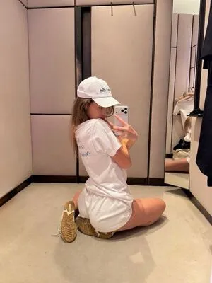 Willow Day OnlyFans Leaked Free Thumbnail Picture - #UTItBqC8ak