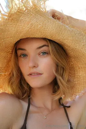 Willow Hand OnlyFans Leaked Free Thumbnail Picture - #AkehPukWez