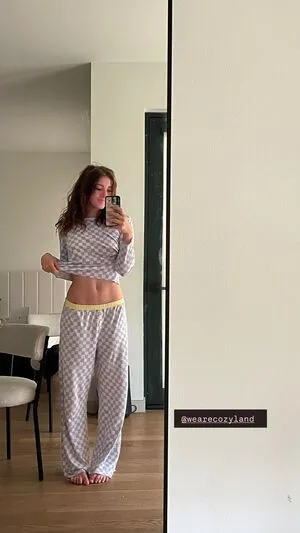 Willow Shields OnlyFans Leaked Free Thumbnail Picture - #Hu7f2IVnGG