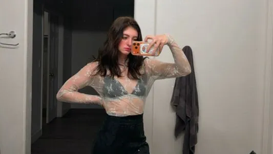 Willow Shields OnlyFans Leaked Free Thumbnail Picture - #IAFBy4mRwU