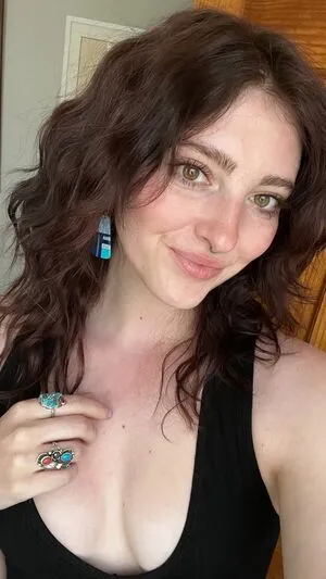 Willow Shields OnlyFans Leaked Free Thumbnail Picture - #bnyAGmEpyU