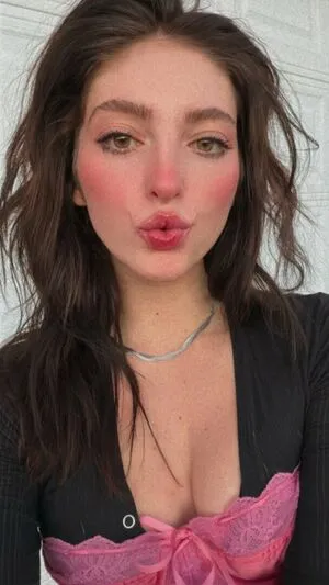 Willow Shields OnlyFans Leaked Free Thumbnail Picture - #kxpOK1MxRg