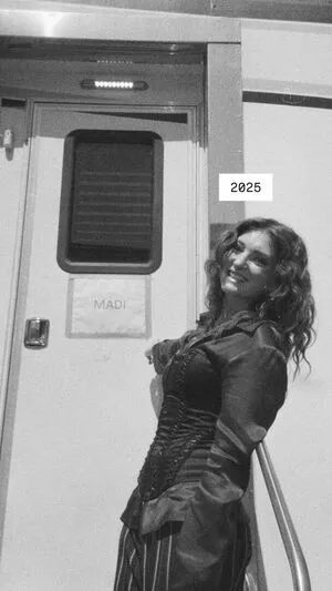 Willow Shields OnlyFans Leaked Free Thumbnail Picture - #mND4XO7rDe