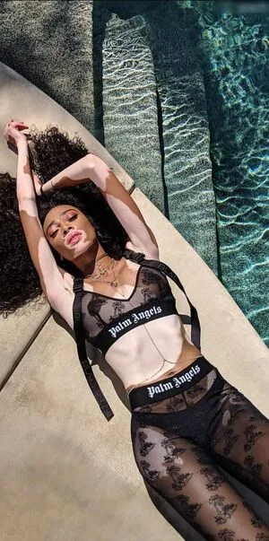 Winnie Harlow OnlyFans Leaked Free Thumbnail Picture - #V1a8JJqjmg
