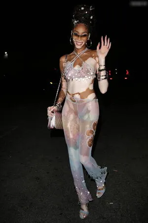 Winnie Harlow OnlyFans Leaked Free Thumbnail Picture - #rOvgFXDTA1
