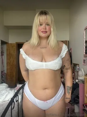 Winona Hauser OnlyFans Leaked Free Thumbnail Picture - #X1oz1x8x2e