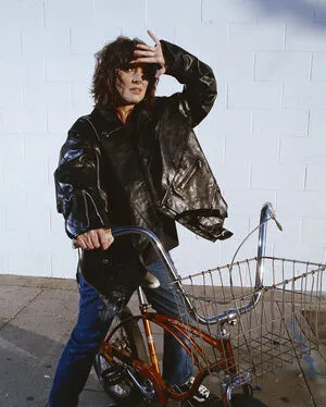 Winona Ryder OnlyFans Leaked Free Thumbnail Picture - #fmRPQWNC9s