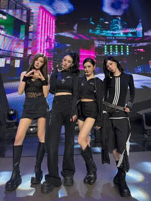 Winter Aespa OnlyFans Leaked Free Thumbnail Picture - #4oFeTXPxm1