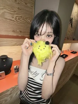 Winter Aespa OnlyFans Leaked Free Thumbnail Picture - #OjBAn6AsL1