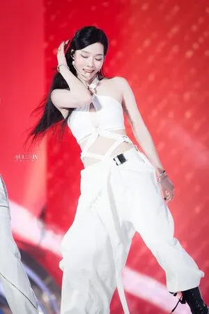 Winter Aespa OnlyFans Leaked Free Thumbnail Picture - #i3MZzzvtAk