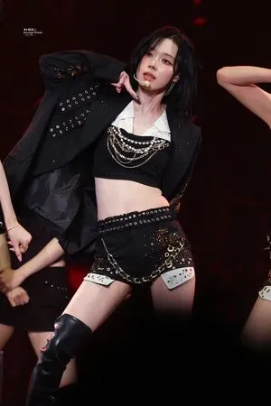 Winter Aespa OnlyFans Leaked Free Thumbnail Picture - #sPA74u9CE4