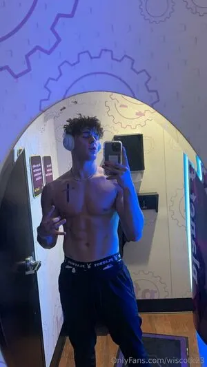 Wiscotk23 OnlyFans Leaked Free Thumbnail Picture - #3ANXlSpwCD