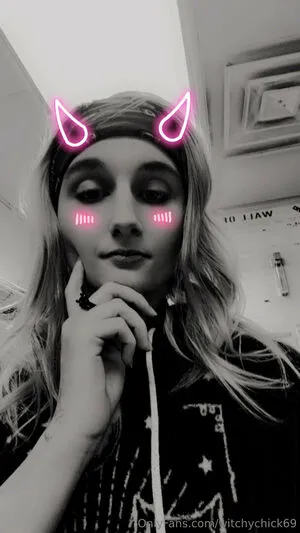 Witchychick69 OnlyFans Leaked Free Thumbnail Picture - #3iun4t2lBW