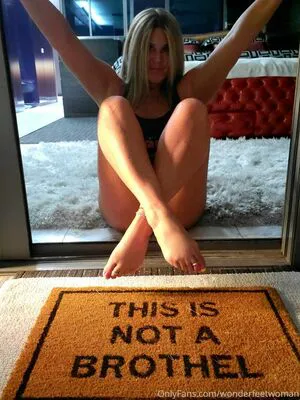 Wonderfeetwoman OnlyFans Leaked Free Thumbnail Picture - #TCaeDjxECe