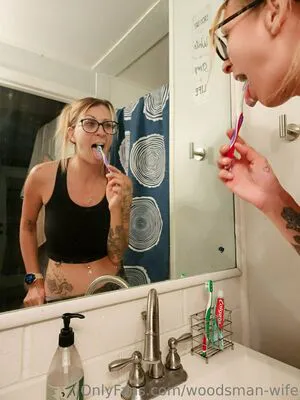 Woodsman Wife OnlyFans Leaked Free Thumbnail Picture - #ziVI0L3ie5