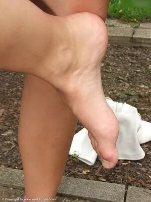 Worldoffeet OnlyFans Leaked Free Thumbnail Picture - #0E4L9ok8on