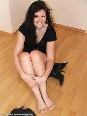 Worldoffeet OnlyFans Leaked Free Thumbnail Picture - #i5BDazTHok