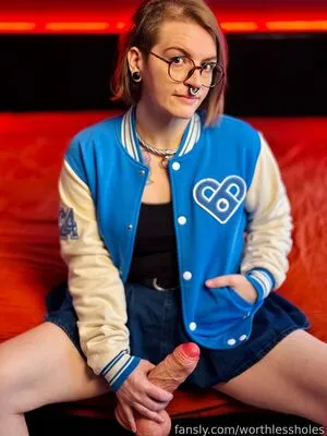 Worthlessholes OnlyFans Leaked Free Thumbnail Picture - #Nixxp58ULW