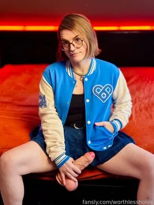 Worthlessholes OnlyFans Leaked Free Thumbnail Picture - #YbWrdO1ILv