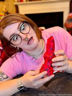 Worthlessholes OnlyFans Leaked Free Thumbnail Picture - #fYl1HX2LXx
