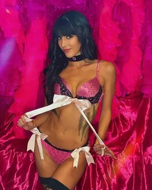 X Burlesque Cast OnlyFans Leaked Free Thumbnail Picture - #JamRfqqBcn