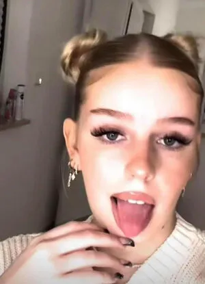 X05miaa OnlyFans Leaked Free Thumbnail Picture - #3bZ6yyzcwb