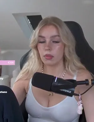 X05miaa OnlyFans Leaked Free Thumbnail Picture - #Y9gAgJGzaa