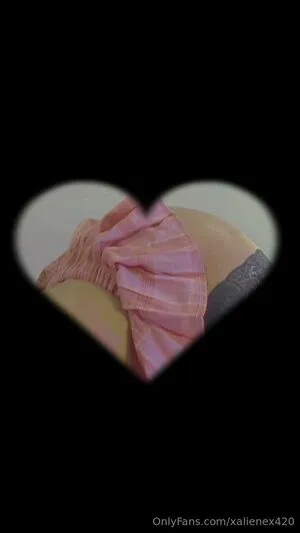 Xalienex420 OnlyFans Leaked Free Thumbnail Picture - #m4NfDcNBr7