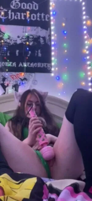 Xcharlottexjasminex OnlyFans Leaked Free Thumbnail Picture - #r0351GrSv5