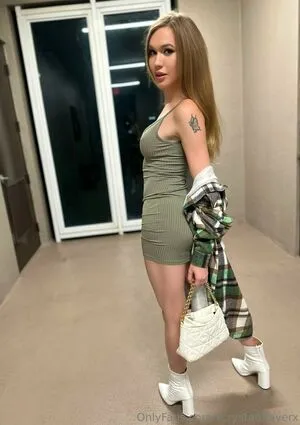 Xcrystalthayerx OnlyFans Leaked Free Thumbnail Picture - #KAA7mlPaki