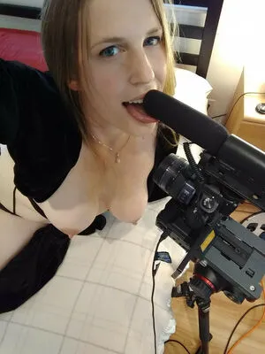Xev Bellringer OnlyFans Leaked Free Thumbnail Picture - #ShdhFHOwJX