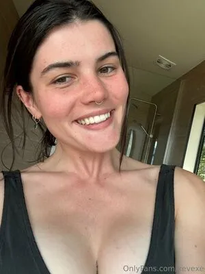 Xevexe OnlyFans Leaked Free Thumbnail Picture - #1I238XRAPo