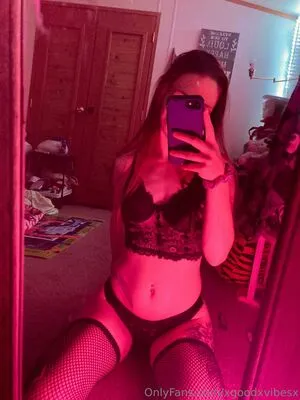 Xgoodxvibesx OnlyFans Leaked Free Thumbnail Picture - #RTfDgkfmrt