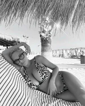 Xhulia Nio OnlyFans Leaked Free Thumbnail Picture - #ard7WoDvd2