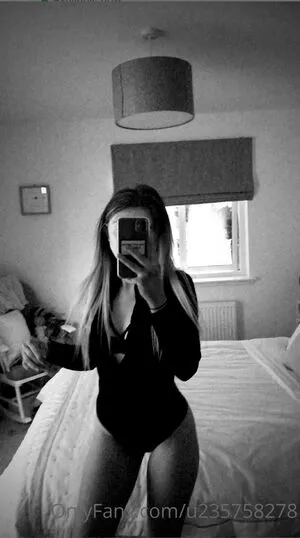 Xloisfleming OnlyFans Leaked Free Thumbnail Picture - #M8Obrl4Tap