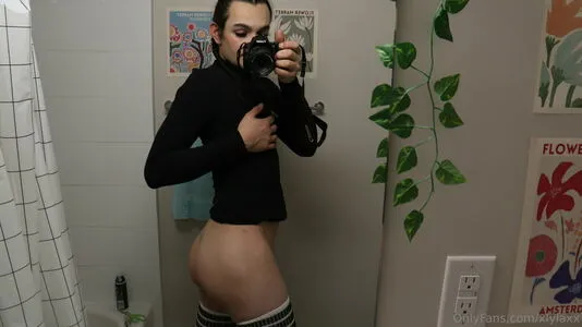 Xlylaxx OnlyFans Leaked Free Thumbnail Picture - #MdaxXlL5nh