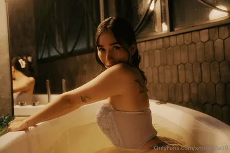Xmiranda99 OnlyFans Leaked Free Thumbnail Picture - #5JKwPYLpcj